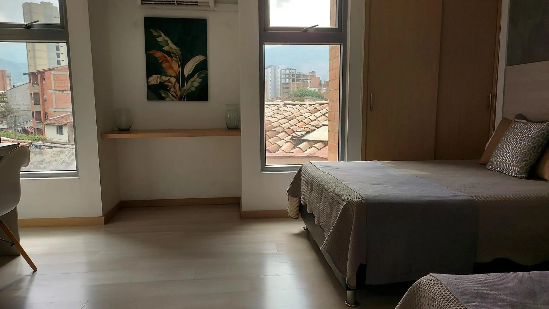 Medellin, Bring Your Toothbrush, In Laureles Apartment